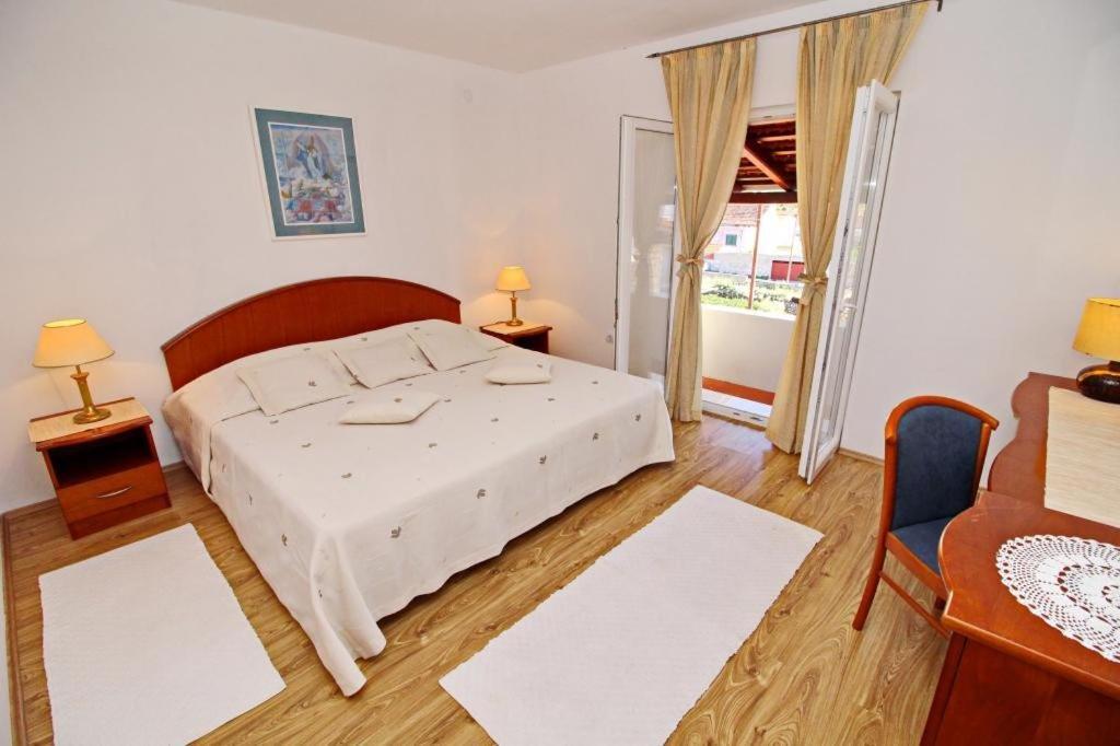 Apartment Lucija فيلا لوكا المظهر الخارجي الصورة