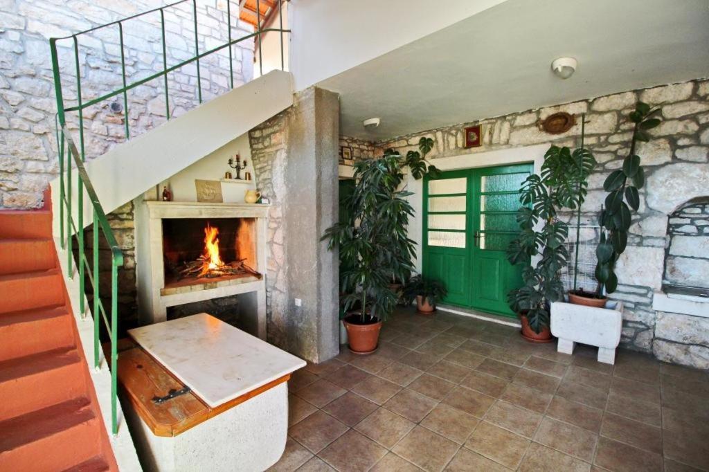 Apartment Lucija فيلا لوكا المظهر الخارجي الصورة