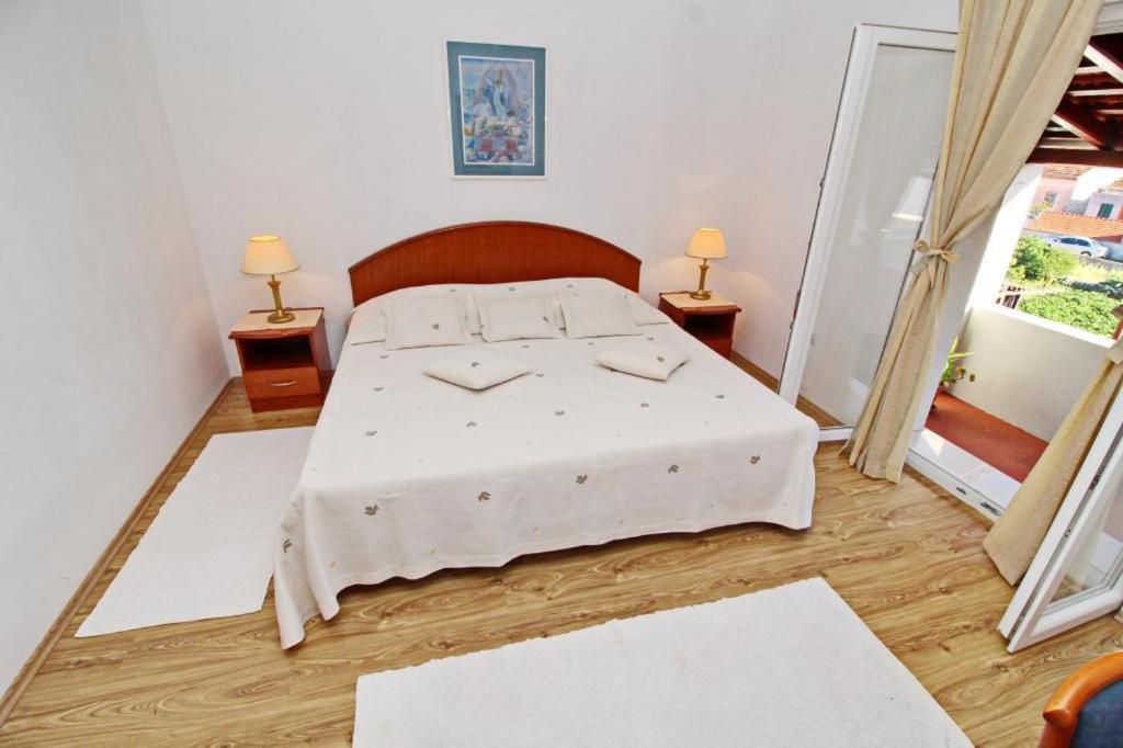 Apartment Lucija فيلا لوكا المظهر الخارجي الصورة